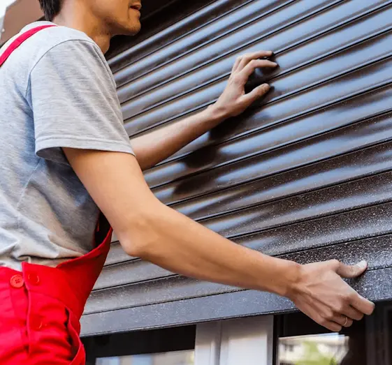 Persianes modernes i reparades